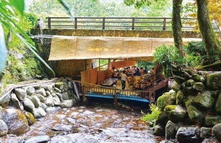 宮崎県児湯郡西米良村1
